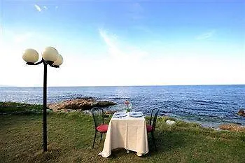 ***  Hotel L'Approdo Di Angelino à Pizzolungo Italie