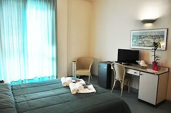 Hotel L'Approdo Di Angelino Pizzolungo 3*,  Italia